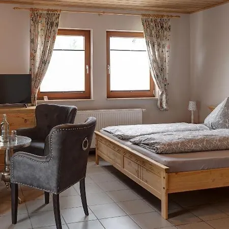 Landhaus-pension Am Pfaffensee Gasthof 3*